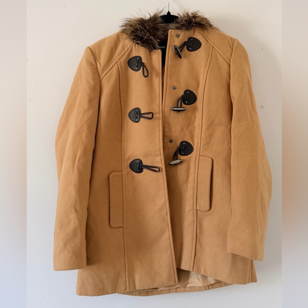 Forever 21 Tan Trench Coat with Faux Fur Collar